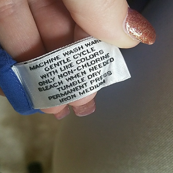 🟢 NWOT Van Heusen button up - Picture 3 of 8